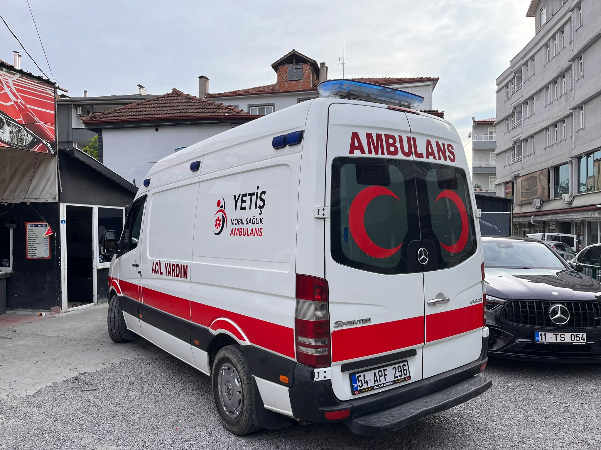 Yetiş Mobil Sağlık ambulans