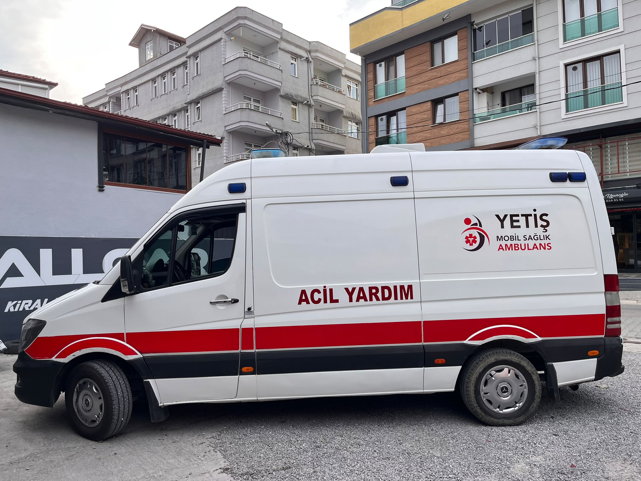 Yetiş Mobil Sağlık ambulans
