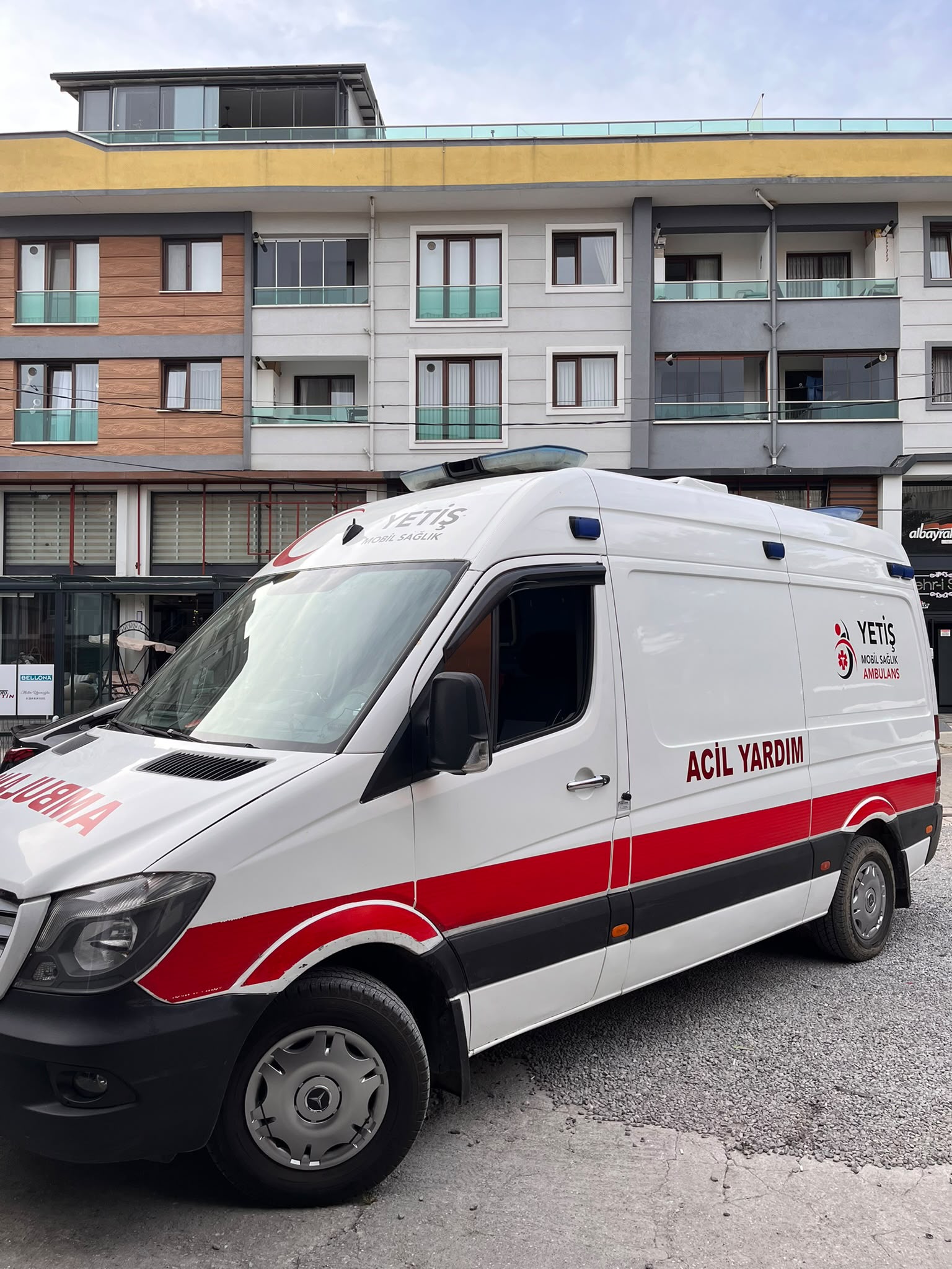 Yetiş Mobil Sağlık ambulans